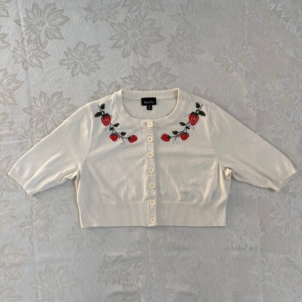 Retro Chic by Torrid Cottagecore Strawberry Cropped Cardigan Sweater Size 0 - Picture 15 of 16